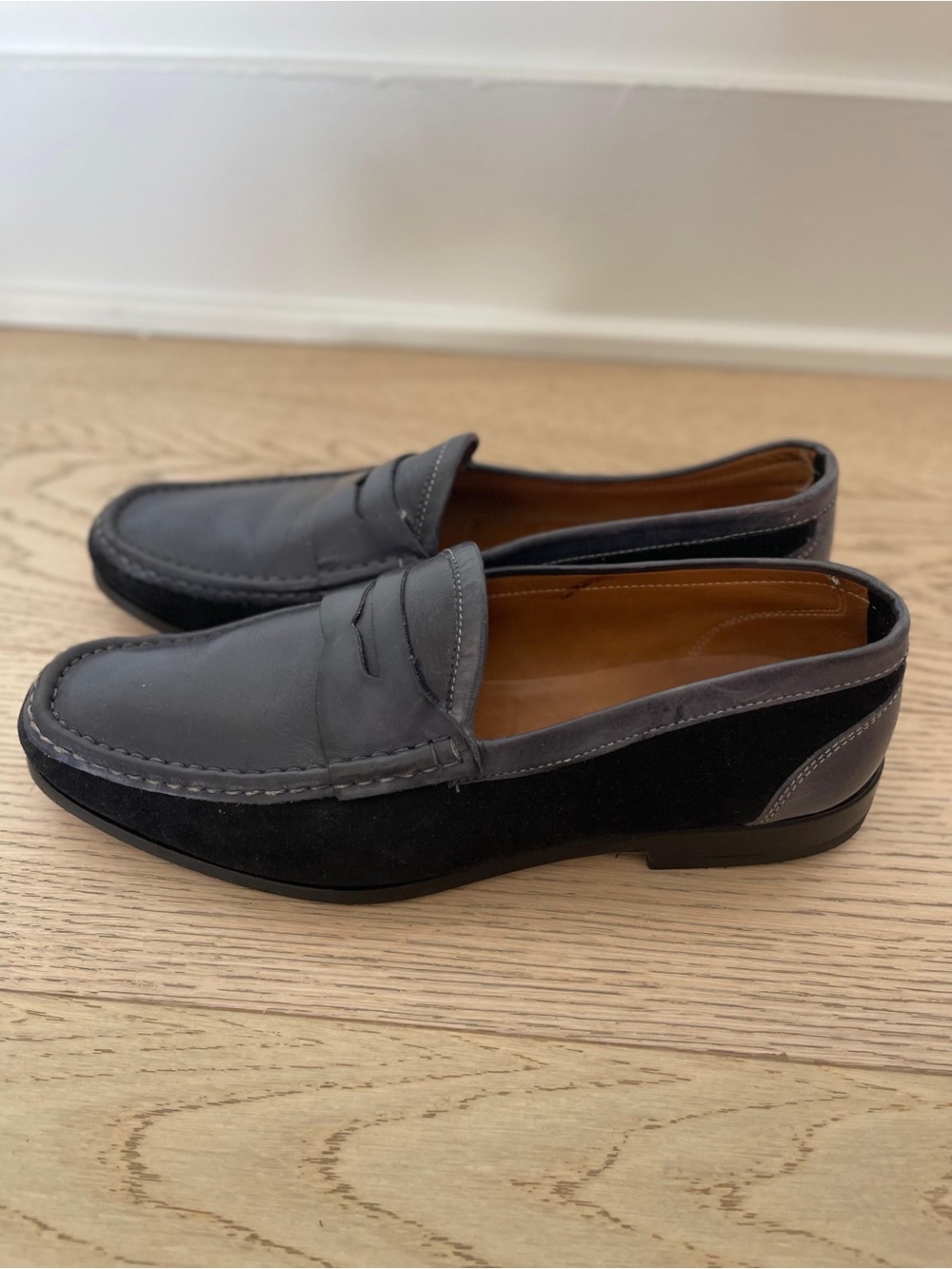 Vero Cuoio Grey and Black Leather-Suede Penny Loafers